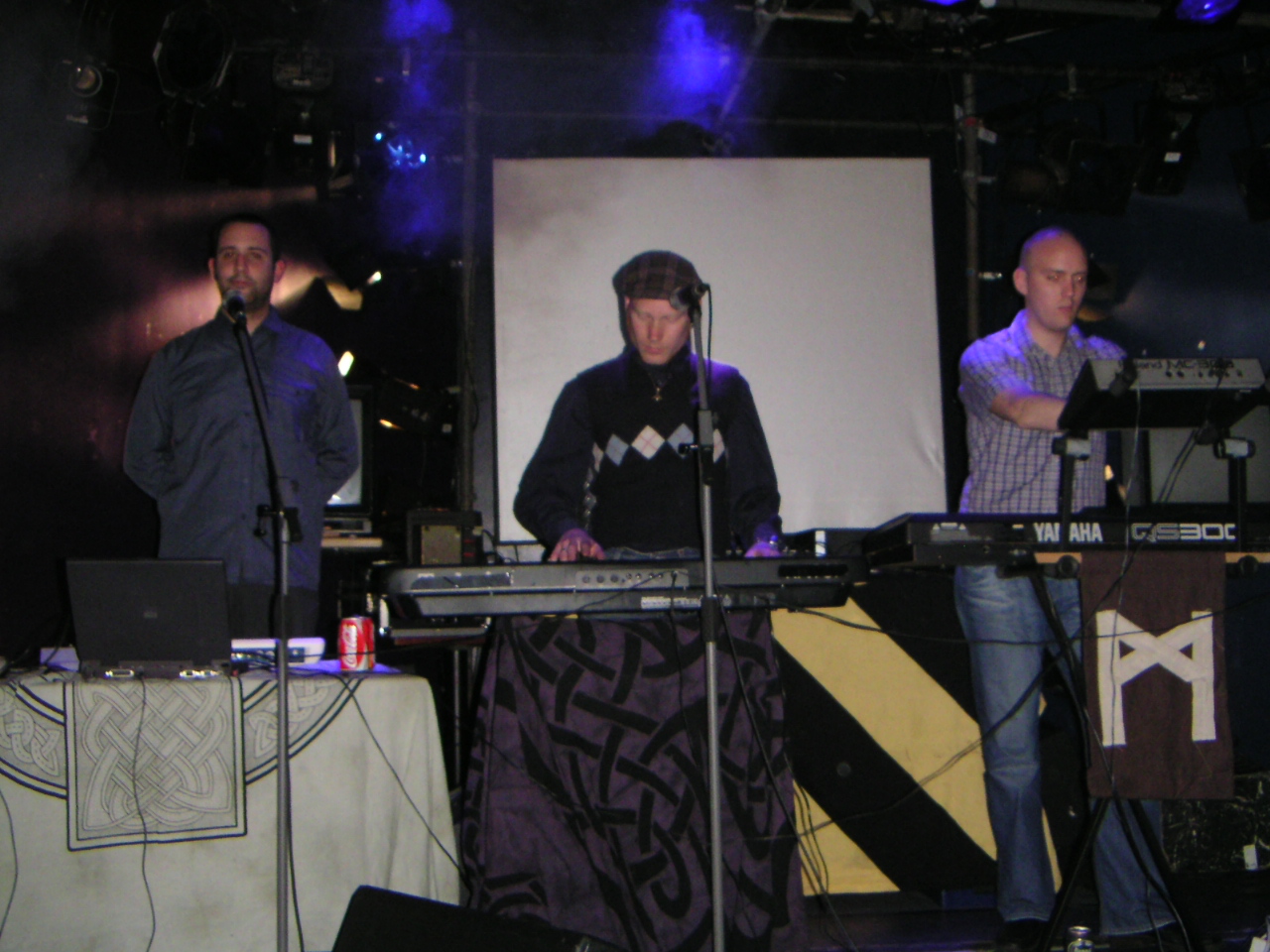 Ekko - 2005-05-01